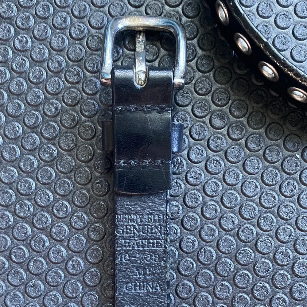 Perry Ellis Black Leather Studded Women's Belt, ML size. #10-738 - Picture 2 of 6